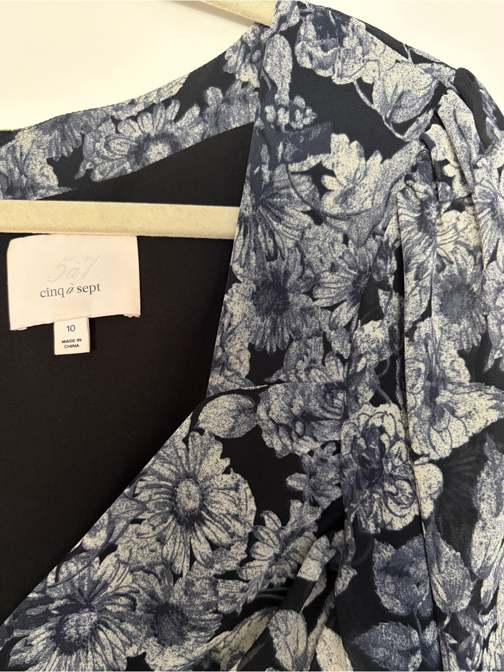 cinq a sept Black Floral Print Mini Dress - Picture 3 of 4